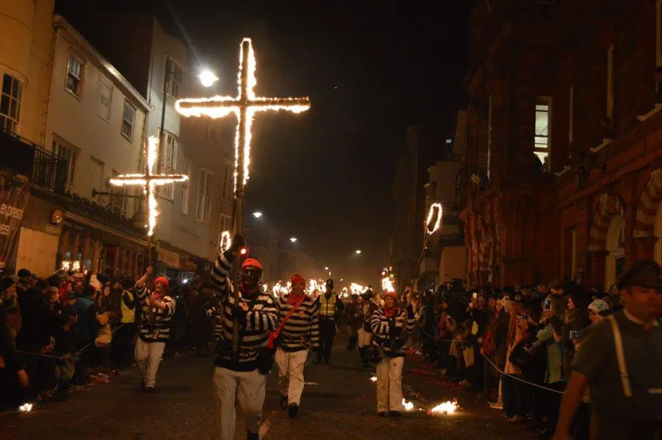 Lewes Bonfire 2026